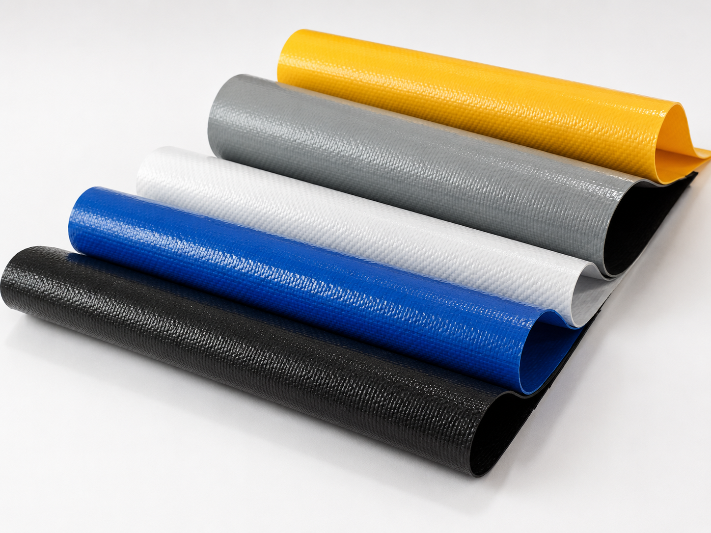 Sistema de cortinas para galpones avícolas